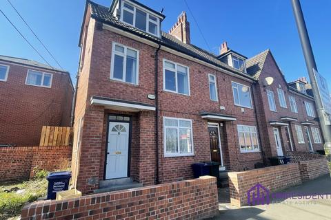 3 bedroom maisonette to rent, Wellington Street, Arthurs  Hill NE4
