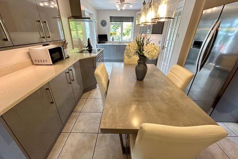 18 Hawthorn Road, Wylde Green, Sutton Coldfield, B72 1ET