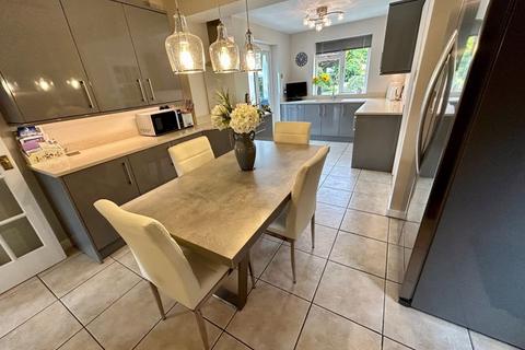 18 Hawthorn Road, Wylde Green, Sutton Coldfield, B72 1ET