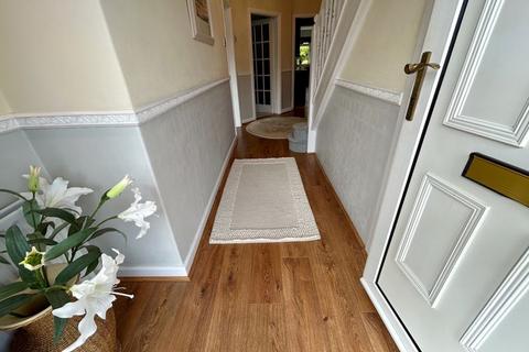 18 Hawthorn Road, Wylde Green, Sutton Coldfield, B72 1ET