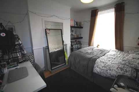 3 bedroom house to rent - Addington Road, Reading