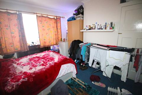 undefined, Ellerdine Road, HOUNSLOW, Greater London, TW3