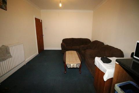 undefined, Ellerdine Road, HOUNSLOW, Greater London, TW3