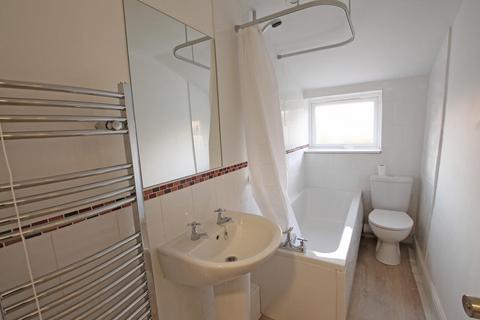 2 bedroom detached house to rent, Northgate, HU16