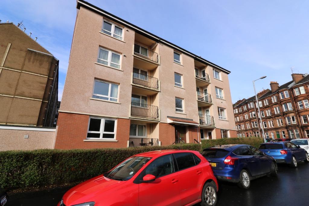 Mingarry Street, North Kelvinside, Glasgow, G20 2 bed flat £895 pcm