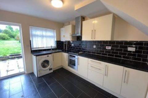 3 bedroom semi-detached house to rent - Templeton Road, Great Barr