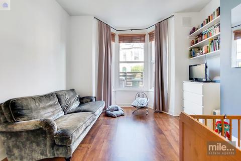 1 bedroom ground floor flat for sale, Tubbs Road, London NW10