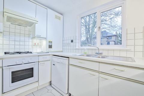 1 bedroom apartment to rent, Lichfield Gardens, Richmond