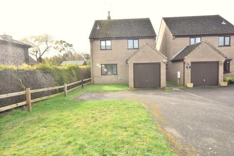 3 bedroom detached house to rent, Beck Row, Bury St. Edmunds