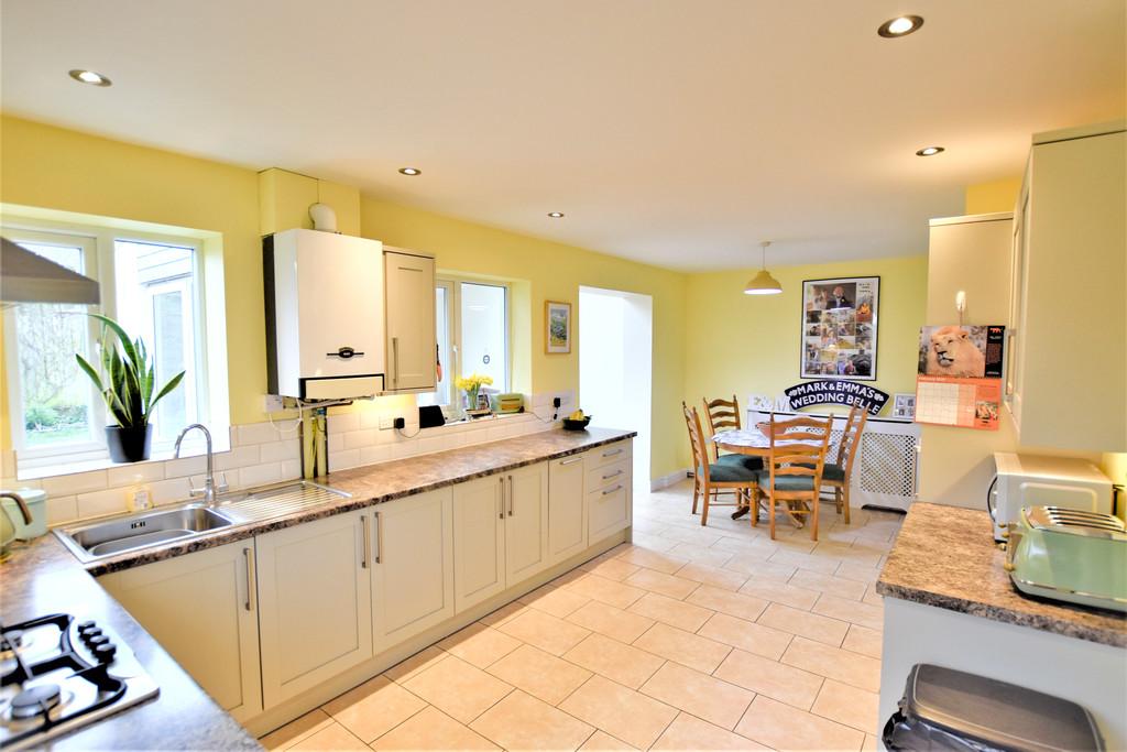 Pine Grove, Sheringham 3 bed semidetached house £250,000
