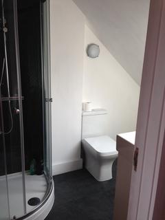 1 bedroom in a house share to rent, Lower Hill Road