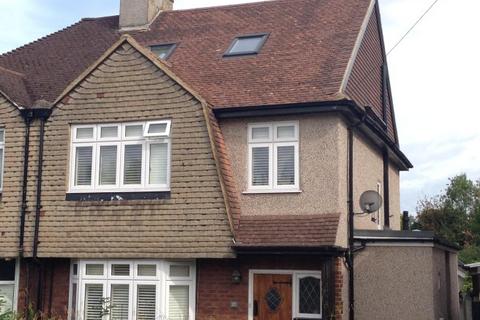 1 bedroom in a house share to rent, Lower Hill Road