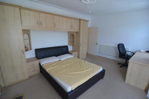 1 bedroom flat to rent, Chertsey Road, Leytonstone