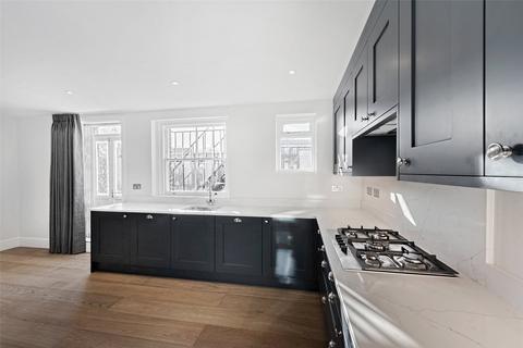 undefined, Ennismore Gardens, Knightsbridge, London