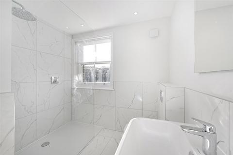 4 bedroom flat to rent, Ennismore Gardens, Knightsbridge, London