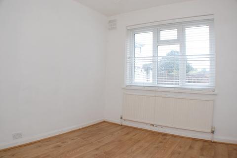 3 bedroom terraced house to rent, Grosvenor Crescent, Uxbridge, Middlesex, UB10