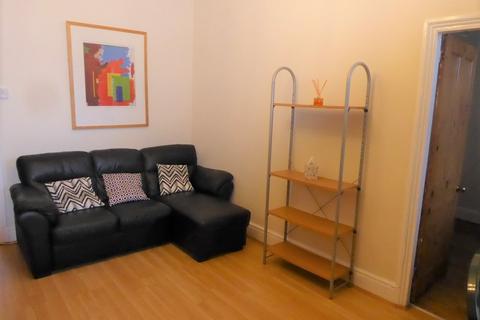 3 bedroom flat to rent, Deuchar Street, Jesmond, Newcastle upon Tyne NE2