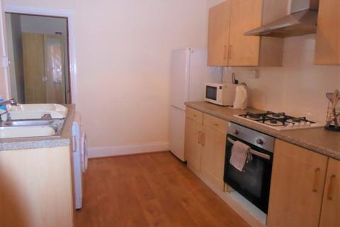 3 bedroom flat to rent, Deuchar Street, Jesmond, Newcastle upon Tyne NE2