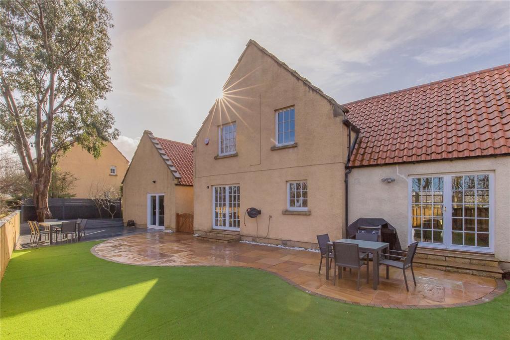 10 Crookston Court, Crookston Road, Inveresk, Musselburgh, EH21 5 bed