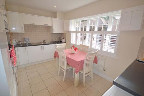 2 bedroom semi-detached house for sale, No Onward Chain - Thistledown, Hindhead