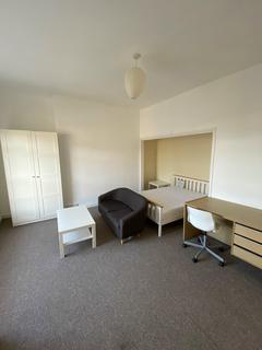 3 bedroom apartment to rent, Plymouth PL4