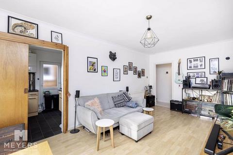 2 bedroom apartment for sale, Castlemain Avenue, Southbourne, BH6