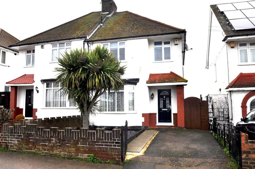 Danson Way, Rainham, Gillingham 3 bed semidetached house £295,000