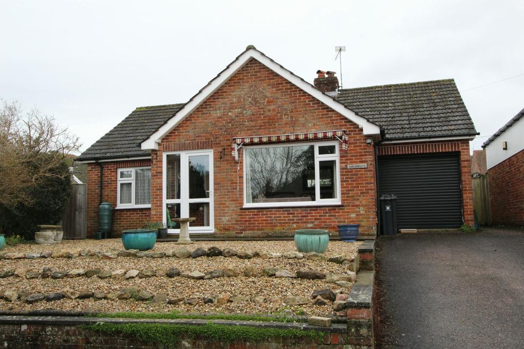RIDGEWAY, OTTERY ST MARY, DEVON, EX11 1DY 3 bed detached bungalow £