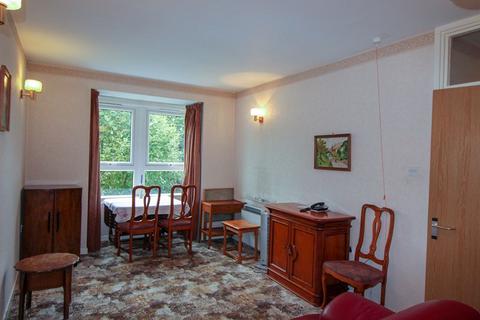 1 bedroom apartment for sale - Highwood Court, Potters Lane, New Barnet, Hertfordshire, EN5