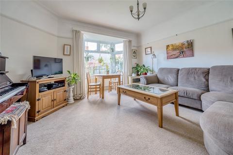 5 Hillside Gardens, Barnet, EN5 2NG