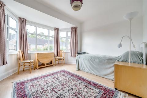 5 Hillside Gardens, Barnet, EN5 2NG