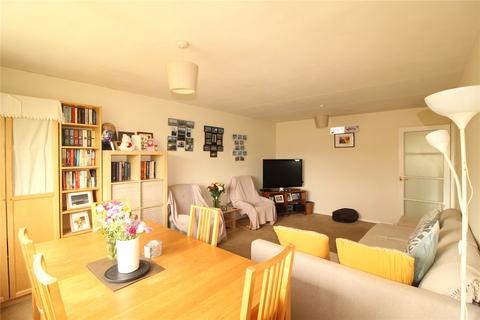 2 bedroom apartment for sale, Crabtree Court, Hexham Road, New Barnet, Hertfordshire, EN5