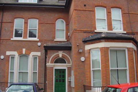 Flat 4 15-17, Edge Lane, Manchester, M21