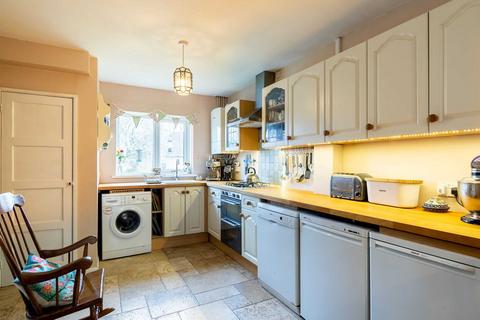 3 bedroom house to rent, Southlands, Weston