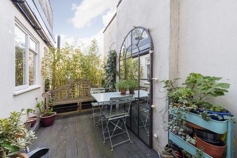 3 bedroom apartment for sale, Upcerne Road, Chelsea