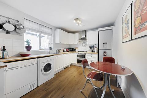 3 bedroom apartment for sale, Upcerne Road, Chelsea