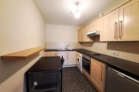 1 bedroom apartment to rent - Victoria Crescent, Eccles, Manchester, M30