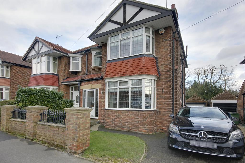 Elms Drive, Kirk Ella 3 bed semidetached house £339,950