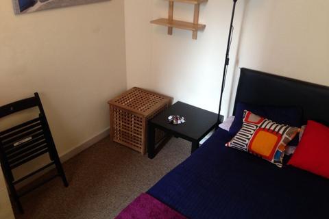 1 bedroom in a house share to rent, REF: 10736 | Cyril Street | Northampton | NN1