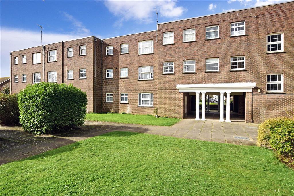 The Green, Southwick, West Sussex 2 bed flat £260,000