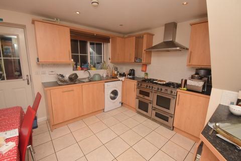 5 bedroom house to rent, Cunningham Avenue, Hatfield AL10