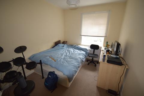 3 bedroom flat to rent, Dragon Road, Hatfield AL10