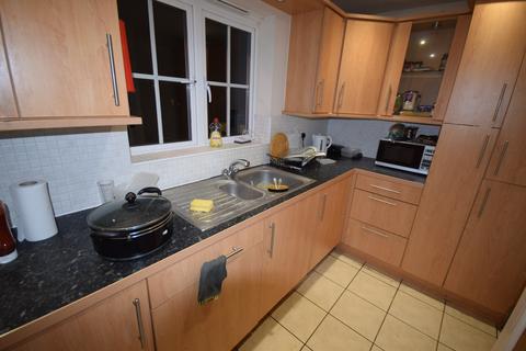 3 bedroom townhouse to rent, Errington Close, Hatfield AL10