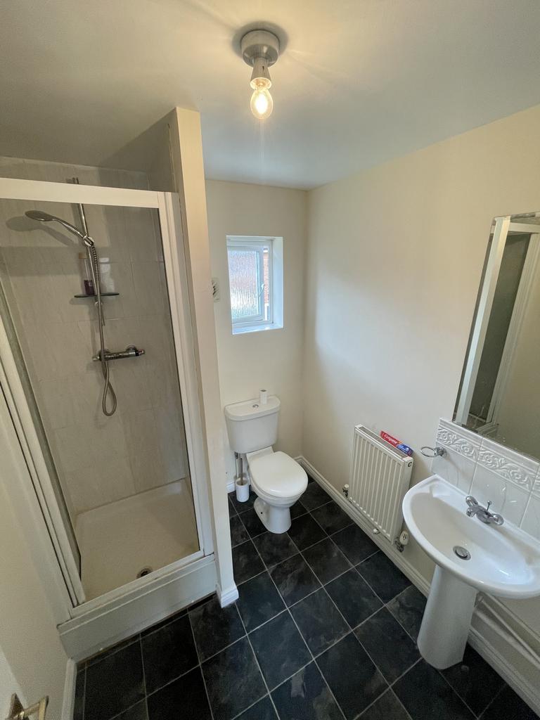 En Suite Bathroom