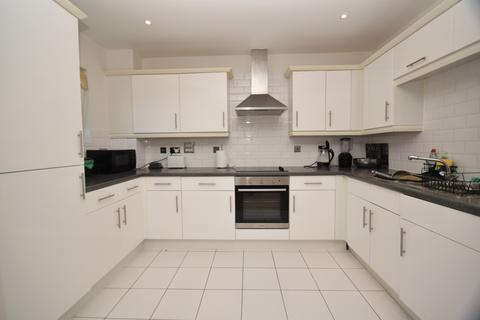2 bedroom apartment to rent, Parkhouse Court, Hatfield AL10