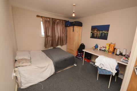 3 bedroom apartment to rent, Clarkson Court, Hatfield AL10