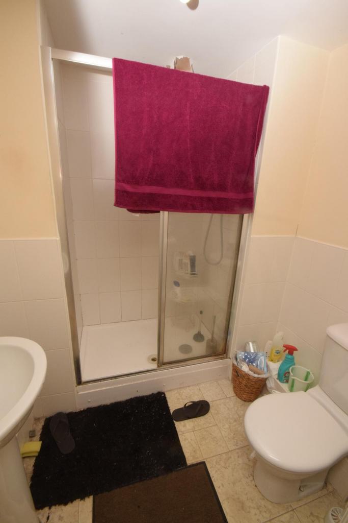 En Suite Bathroom