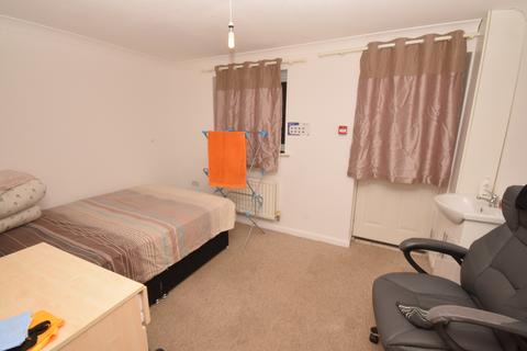 5 bedroom house to rent, Mosquito Way, Hatfield AL10