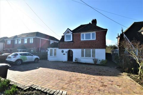 4 bedroom detached house to rent, Hailsam Road, Stone Cross BN24