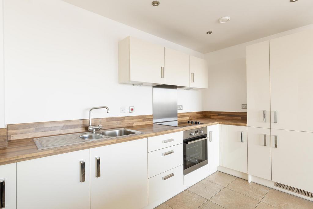 Kitchen ()